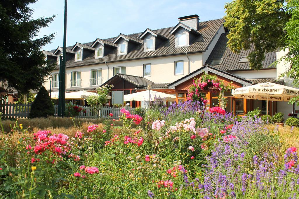 Hotel Und Restaurant Eurohof Duisburg Exterior foto